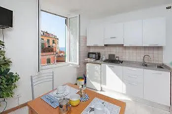 E Edi 2* Riomaggiore