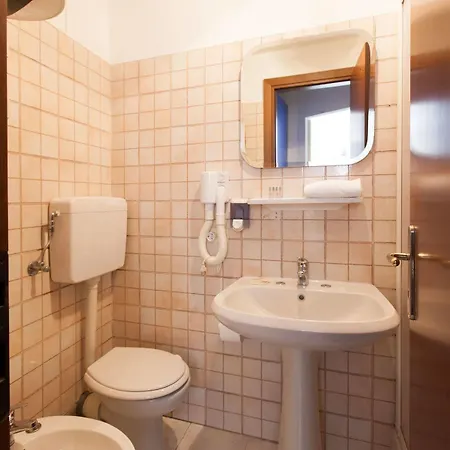 E Edi Hotel Riomaggiore