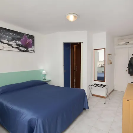 E Edi 2* Riomaggiore